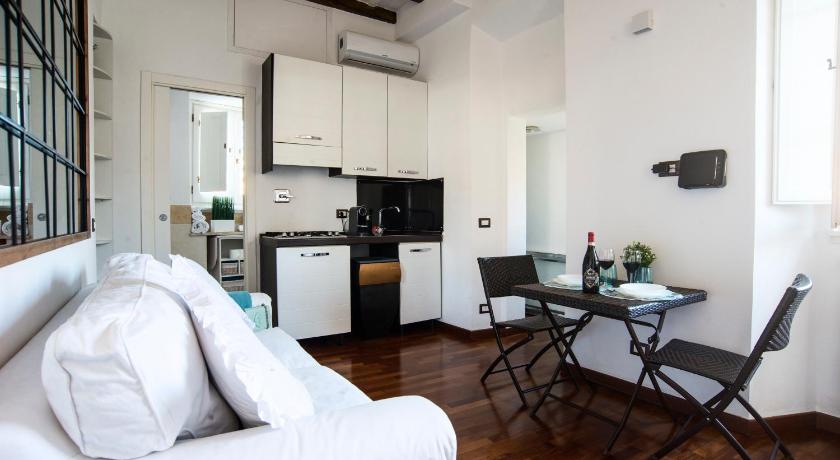 罗马 Navona new charme art apartament 4星级 单人房 泳池