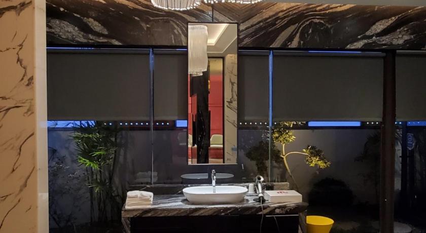 DOMO HOTEL – Taichung, KY