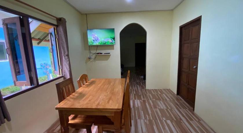 2 Bed Sunset Seaview Lamsai House Y — Hotel in Phang Nga