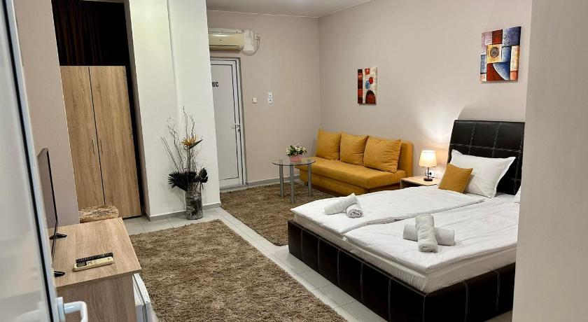 Family Guest House - image 3