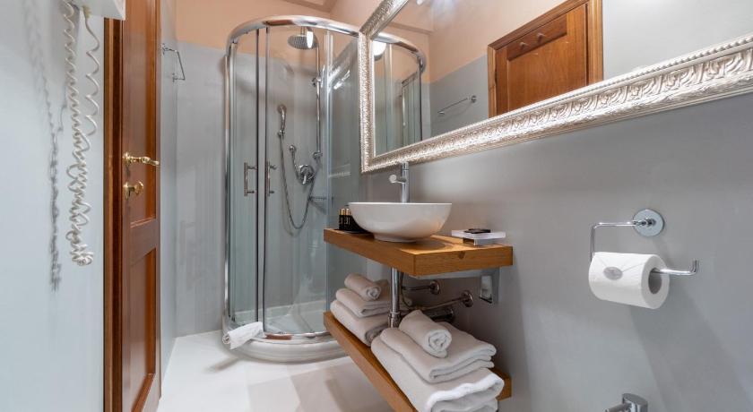 Kisméretű szoba kétszemélyes ággyal (Small Double Room) fotója 2