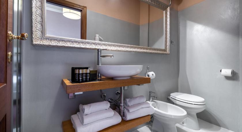 Kisméretű szoba kétszemélyes ággyal (Small Double Room) fotója 5