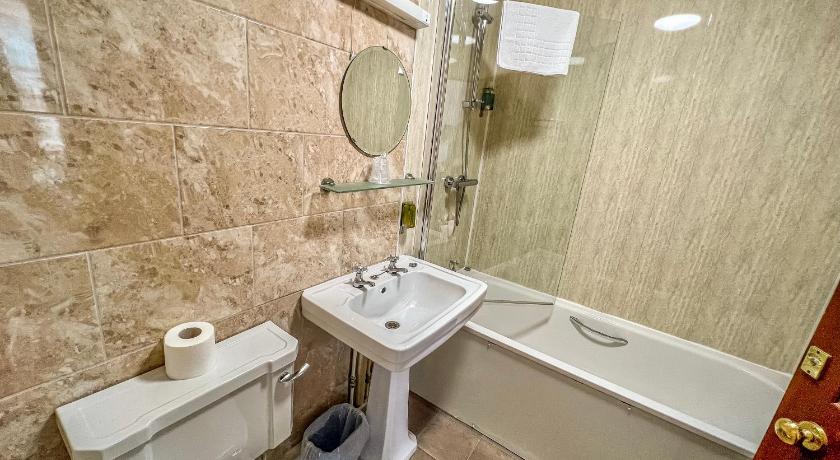 The Red Lion Hotel photo