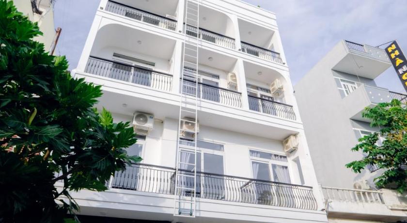 The Fancy House - image 11