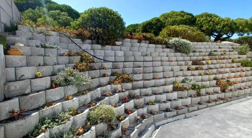 Seegeluk, magnificent beach house in De Kelders photo