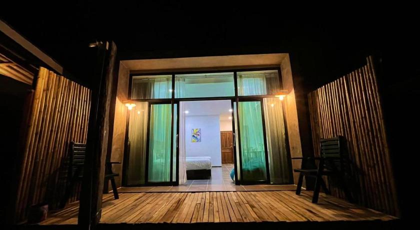 Image of Standard Double Room - 2 Adults 8