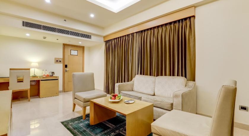 Image of Executive Suite 7