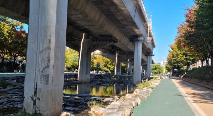 ソウル Sophie House foreigners women only 3つ星 ゲストハウス 眺望