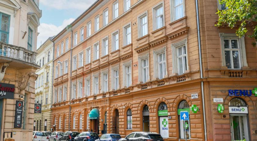 Inn Side Hotel Kalvin House - image 13