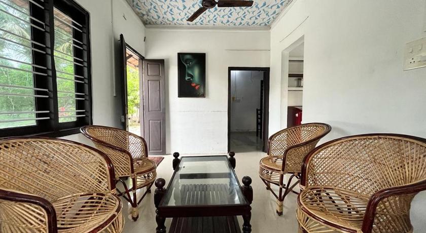 Private Cottage near Secret Beach, Alleppey photo