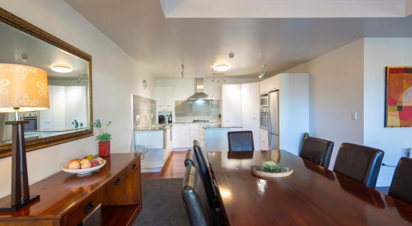 Image of Three-Bedroom Apartment with Courtyard 6