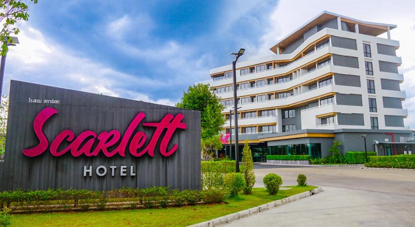 a large building with a sign on the side of it, Hotel Scarlett in Nakhon Si Thammarat