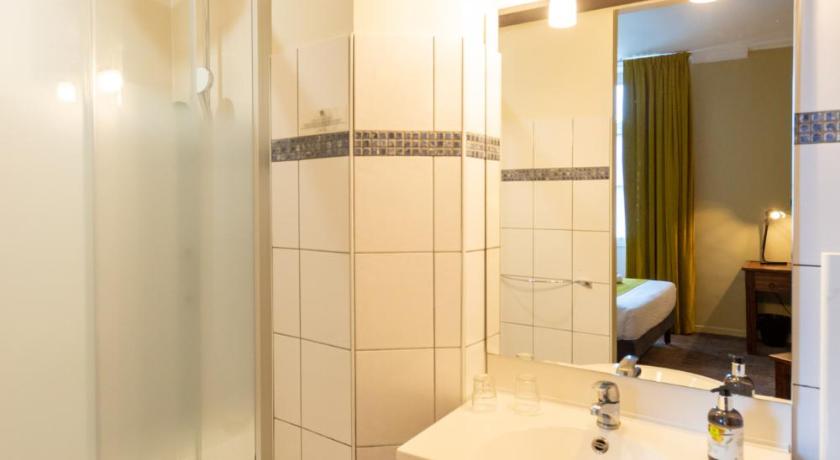 Logis Hotel Le Vert Galant photo