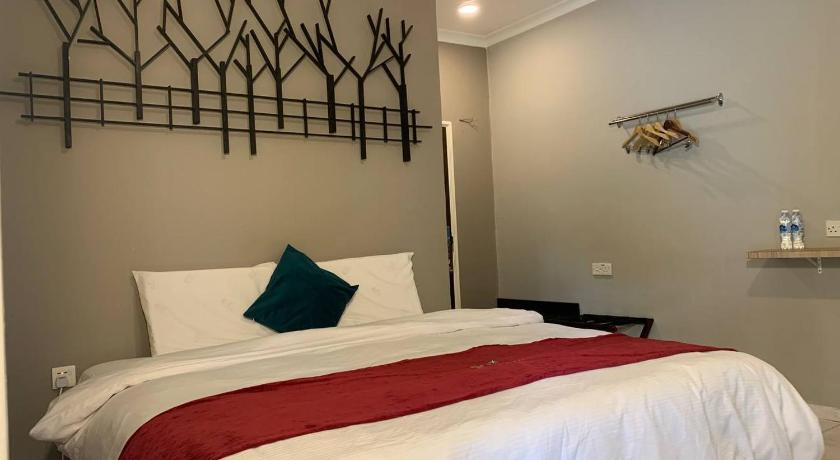 Image of 2-Bedroom Poolside View Apartment 1