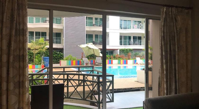 Image of 2-Bedroom Poolside View Apartment 5