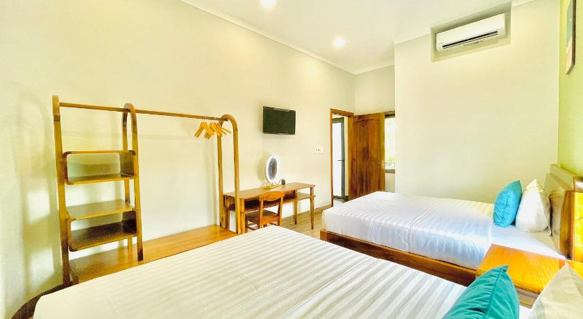 Image of Large Apartment 9