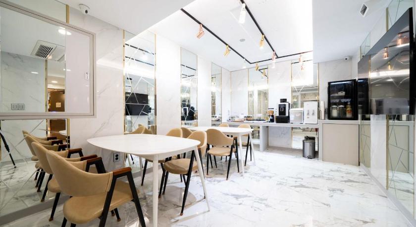 プサン YTT Hotel Seomyun 2つ星 ホテル レストラン