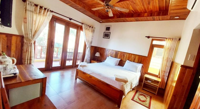 Image of Queen Room with Garden View 0