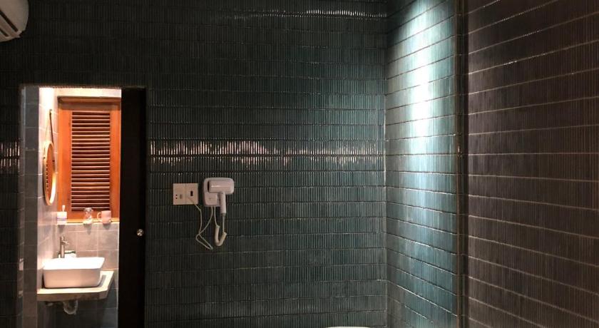 Meow Hotel and Cafe – Ho Chi Minh City, LA