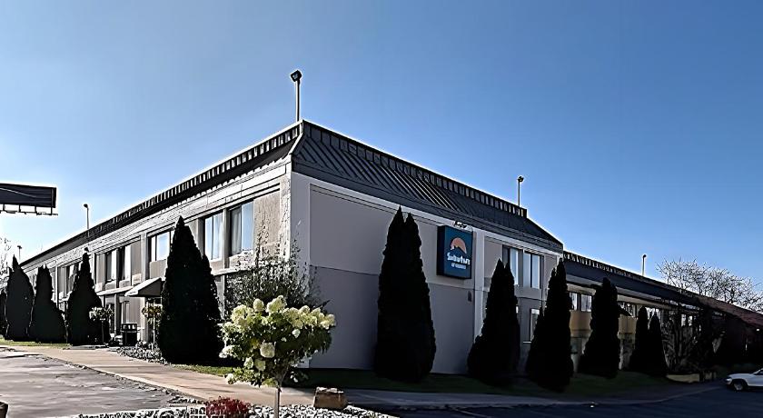 Suburban Studios Syracuse Fairgrounds - image 12