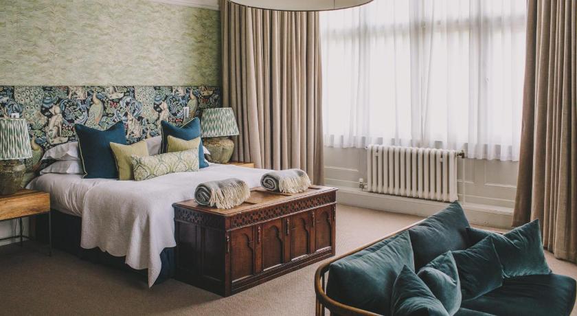 Image of Suite with Garden View 0