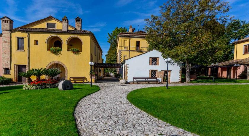 泰拉莫 Hotel Corte dei Tini 4星级 酒店 泳池