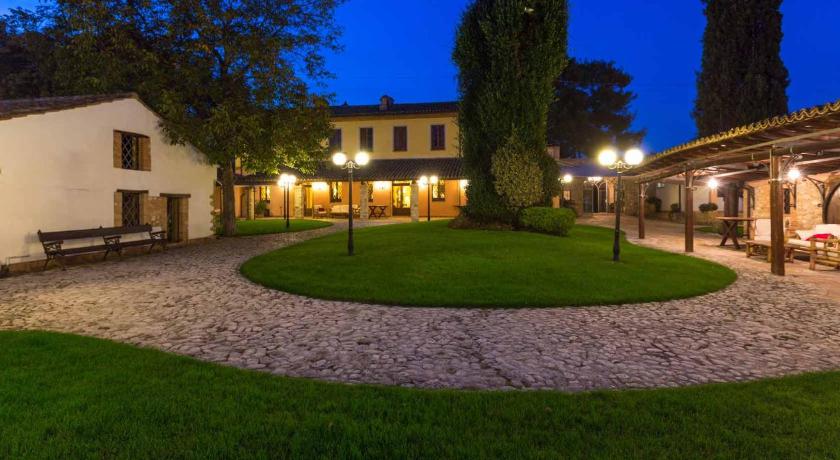 泰拉莫 Hotel Corte dei Tini 4星级 酒店 套房