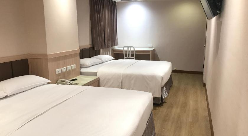 Image of Business Quadruple Room 14