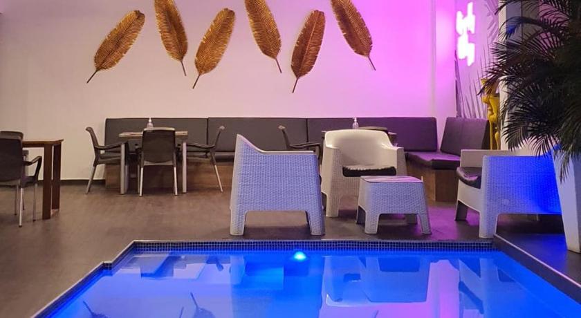 Remfort Hotel photo