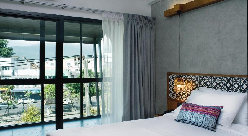 Image of Twin Room with Balcony 10