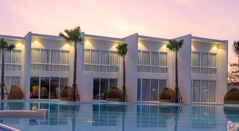 芭堤雅 The GEMS MINING Pool Villas Pattaya 5星级 酒店 泳池