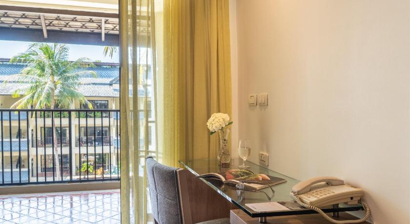 Image of Suite-1Bedroom Terrace-Pool View 17
