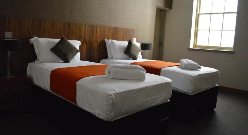 Image of Standard Twin Room 4
