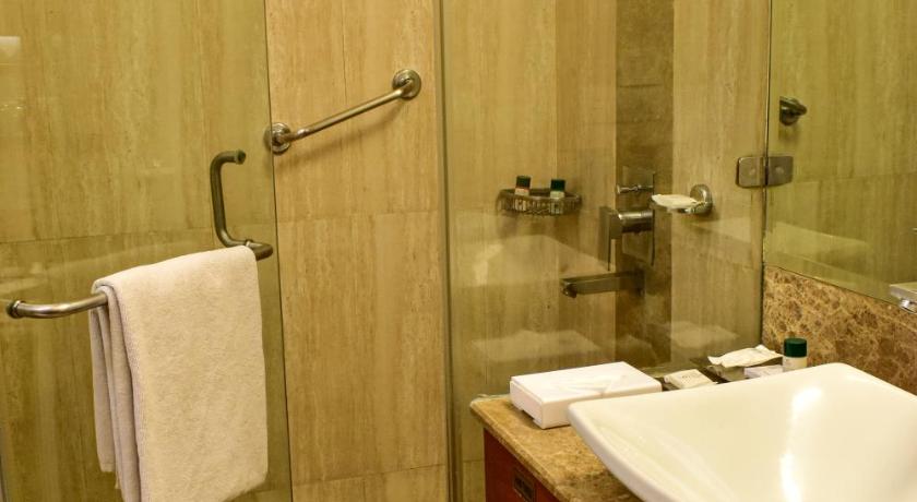 Image of Deluxe Room Twin 4