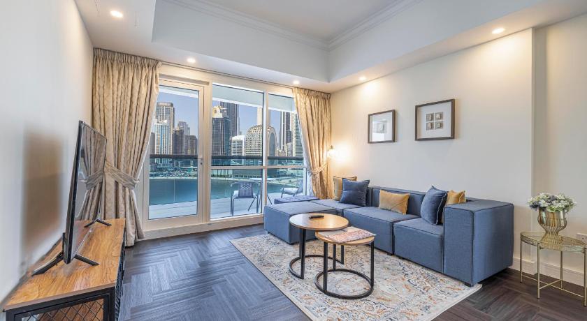 Luxurious And Stylish 1br With Amazing City Views - image 9