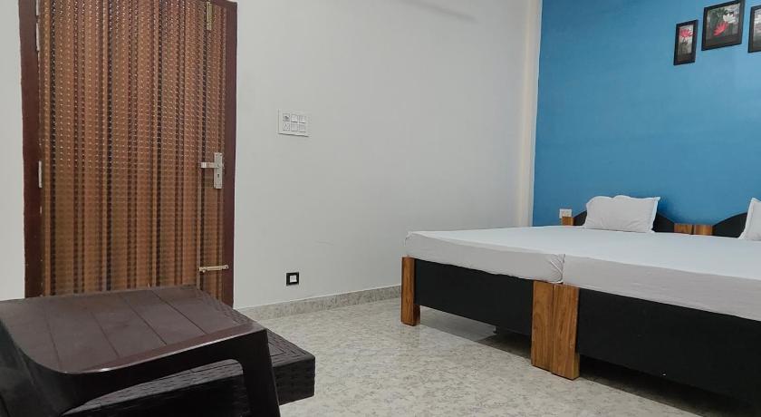 KRAZYROOMS, Kaziranga photo