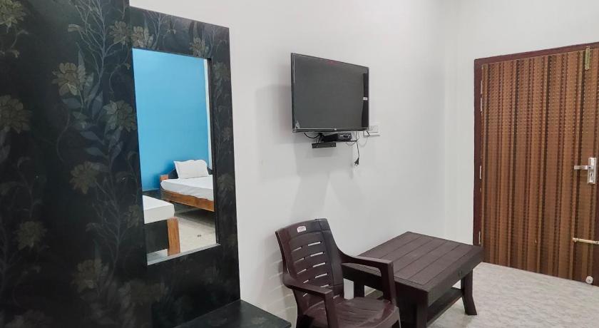 KRAZYROOMS, Kaziranga photo