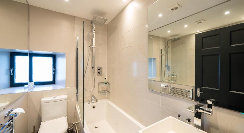 Image of Standard Double Room 2