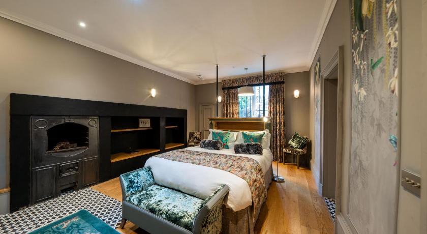 Image of Double or Twin Mini Suite 3