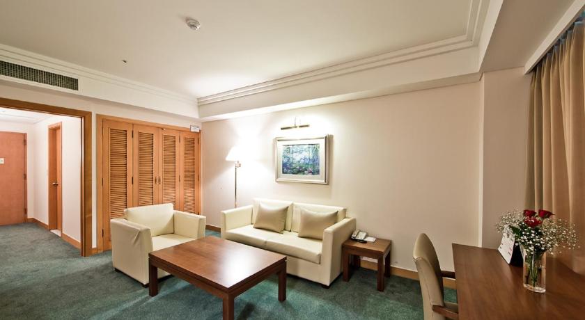 Image of Junior Suite Twin Ocean View 10