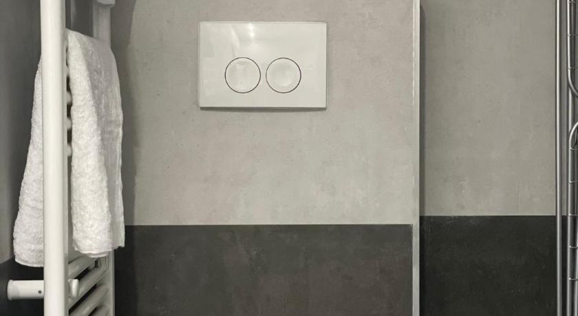 Duplex elegant a 2min de la gare du nord - image 14