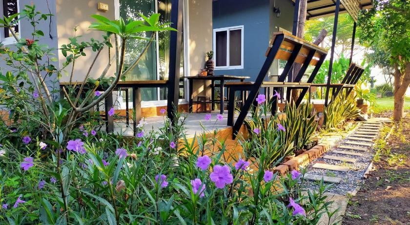 Metha Country View Homestay Singburi photo
