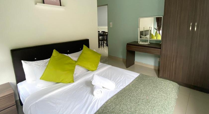 Image of Apartment with Balcony 10