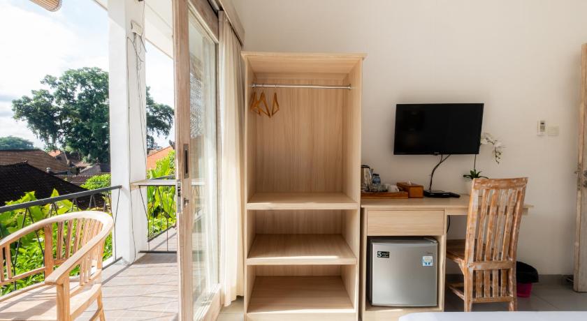 Suweta Homestay with Private Pool by Supala photo