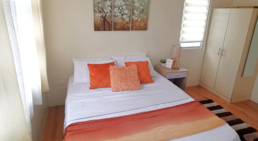 Davao Condo 2BR Pool Wifi Netflix photo