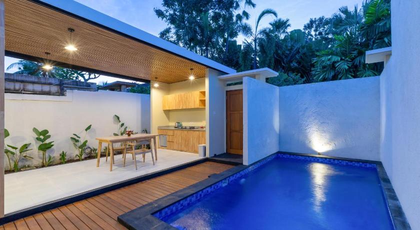 Bali Paisa Villa Seminyak 4-Star Hotel pool