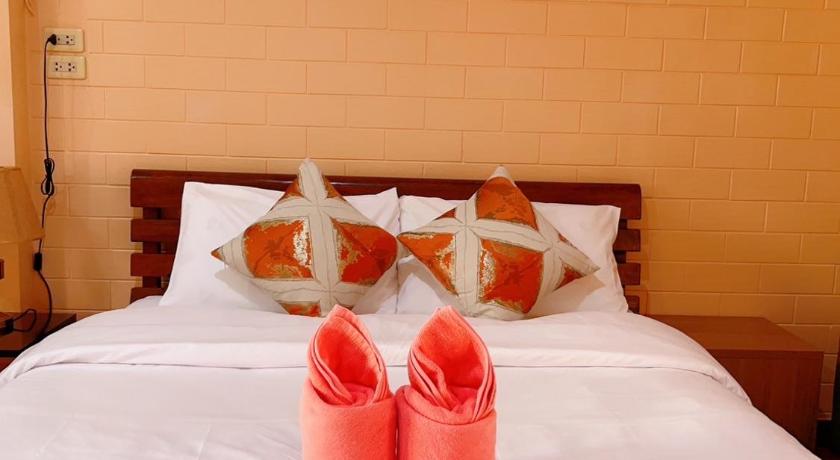 Kamphaeng Phet Bunraksa Resort 4-Star Guesthouse exterior