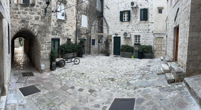 Puerta Apartments photo