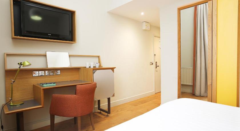 Image of Double Room 12