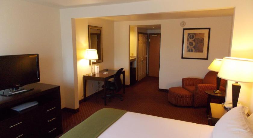 Holiday Inn Express Syracuse-Fairgrounds